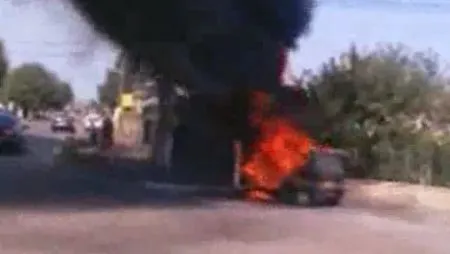 20 de persoane au ars de vii într-un autobuz 