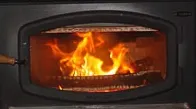 Lovitură cruntă pentru românii care se încălzesc cu lemne. Comisia Europeană este pe cale să interzică total utilizarea acestora în gospodării
