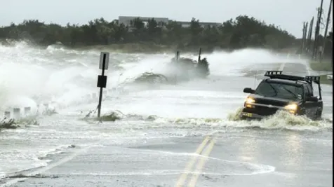 Uraganul Matthew face ravagii. Ce pagube au produs rafalele de 200 km pe oră 