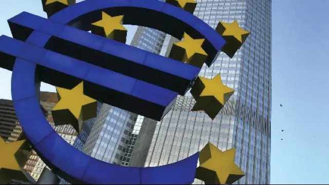 Costurile de împrumut ale Germaniei şi Franţei au coborât la noi minime record