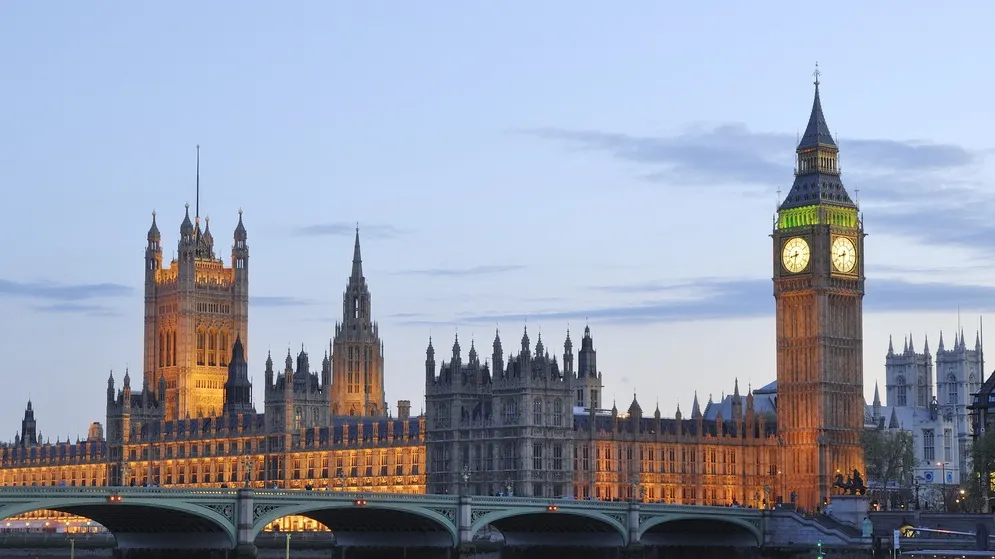 BBC: Criza zonei euro şi salariile din România favorizează migraţia spre Marea Britanie