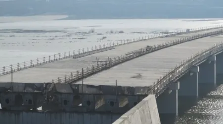 S-a găsit contractul Bechtel, "pierdut" în urmă cu 3 ani. Cât cereau americanii pentru o groapă