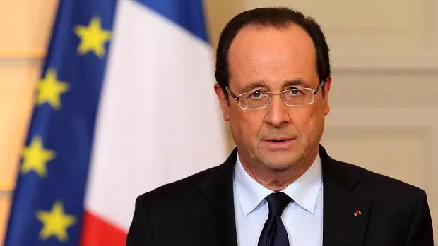 Hollande: Franţei nu îi este "ruşine" de politica sa faţă de romi