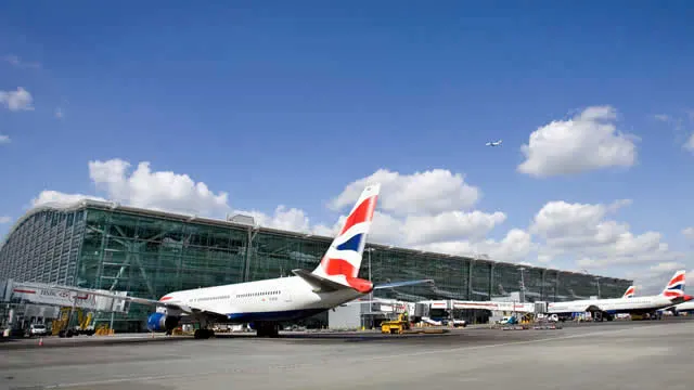 TRAFIC AERIAN ÎNCHIS, la Londra. Niciun AVION nu a putut ATERIZA sau DECOLA - vezi MOTIVUL