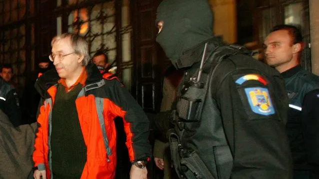 Guru Bivolaru se ,,integrează'' după gratii în Franța. Extrădarea, amânată
