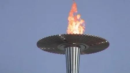 Un înotător sirian, cu un picior amputat, va purta torţa olimpică 
