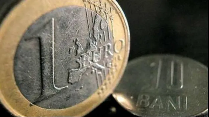 Previziune SUMBRĂ despre cursul LEU-EURO, făcută de BANCA NR.1 din România