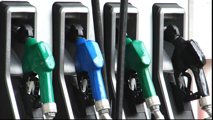 Petrom a scumpit din nou benzina