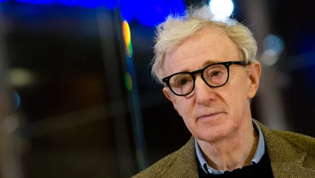 Woody Allen, acuzat de agresiune sexuală de către fiica adoptivă 
