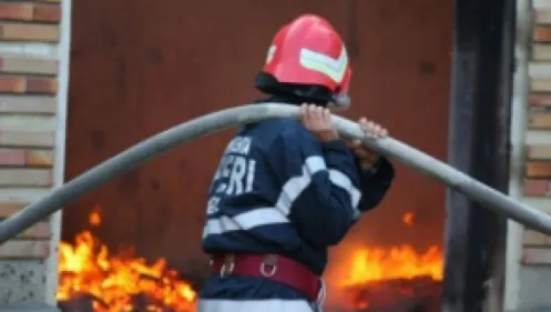 O bătrână a murit într-un incendiu în Capitală