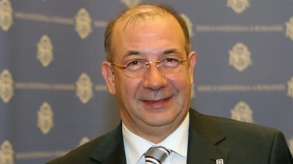 Ghețea: Factura crizei o plătește sistemul bancar în mare parte
