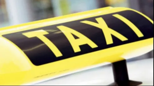 DEZVĂLUIT. Cum își înșeală TAXIMETRIȘTII clienții: Ne mai uităm şi la om, dar pe toţi îi păcălim