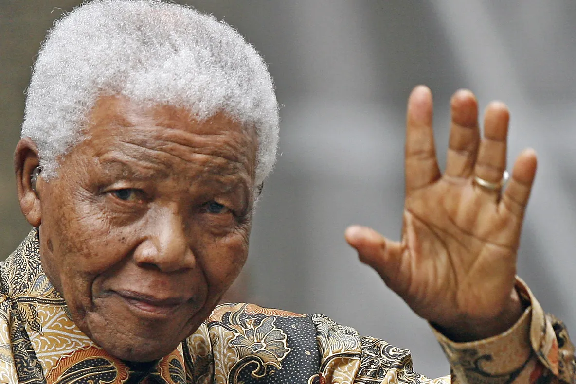 NELSON MANDELA, povestea unui erou al omenirii 