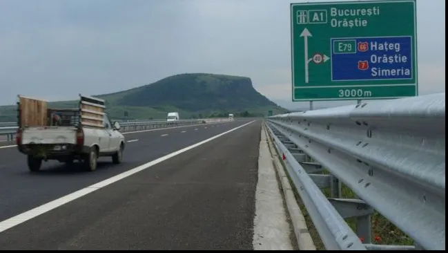 "Investiţiile în infrastructură sunt la un nivel critic. Vor fi amânate LICITAŢII publice"