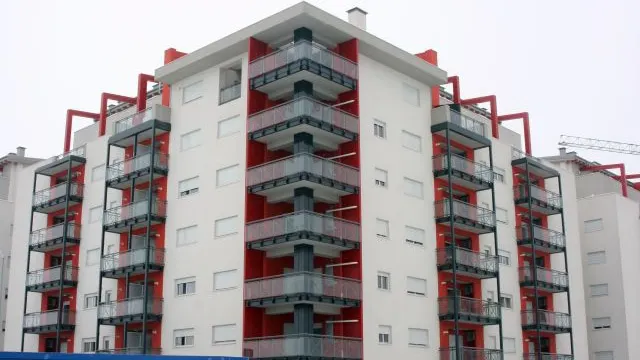 PRIMA CASĂ. 5.000 de români mai pot prinde "ultimul tren" în acest an