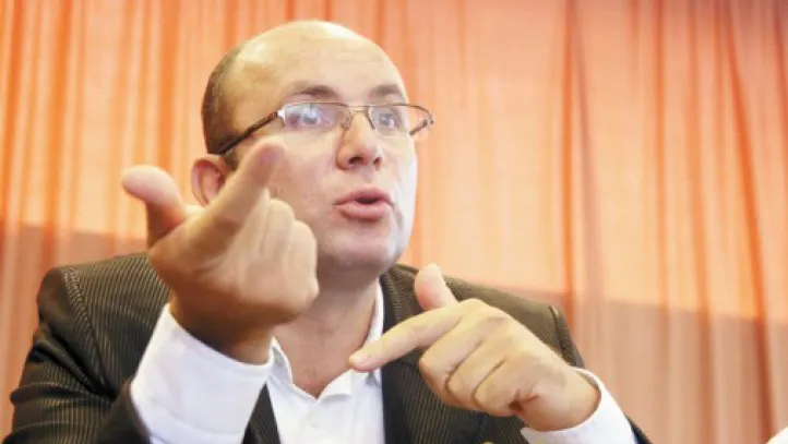 Cozmin Guşă: "Aţi văzut vreo reacţie decisivă în urma acestui CSAT? Doar nişte acuze!"