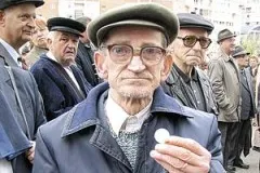 Câţi români primesc pensie de 1 leu şi care e CEA MAI MARE PENSIE din România