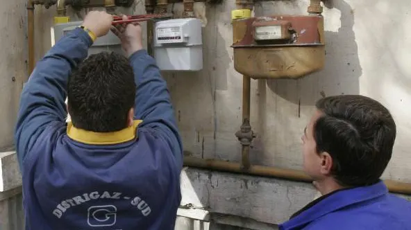Importurile de gaze ale României au scăzut la jumătate în 2013