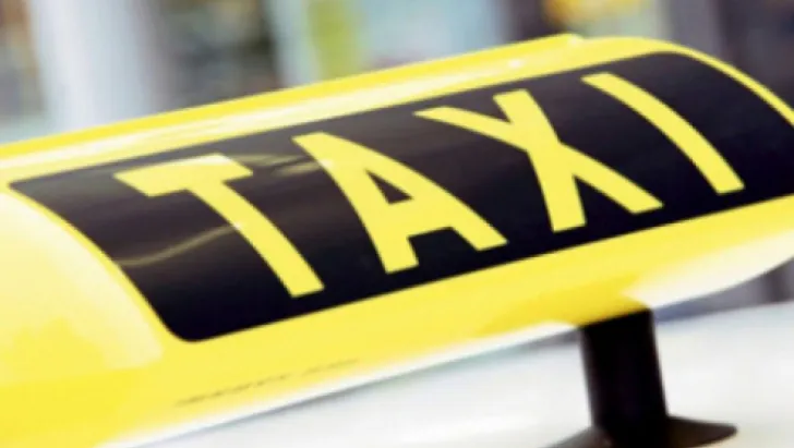 Taximetriştii au câştigat în ultima săptămână cât într-o lună, datorită ninsorii