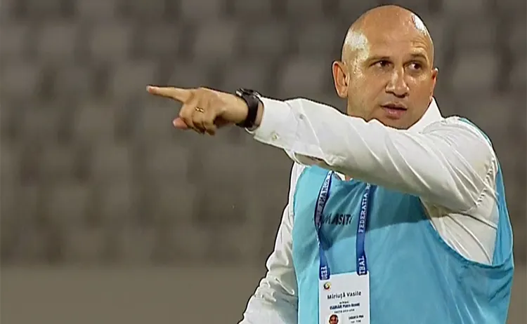 Federaţia Română de Fotbal l-a pedepsit pe Vasile Miriuţă.Ce suspendare a primit antrenorul CFR-ului