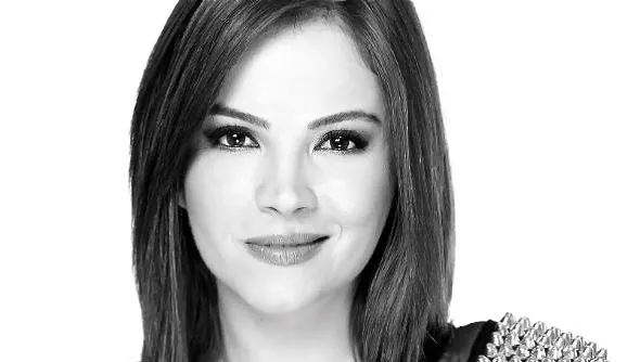 O PREZENTATOARE TV din România a devenit MAMA unui băieţel sănătos