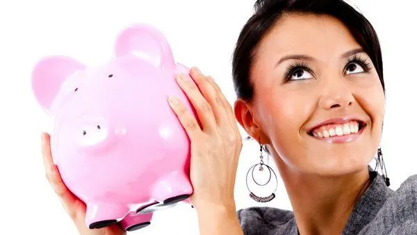 10 NUME ROMÂNEŞTI DE FETE predestinate SUCCESULUI 