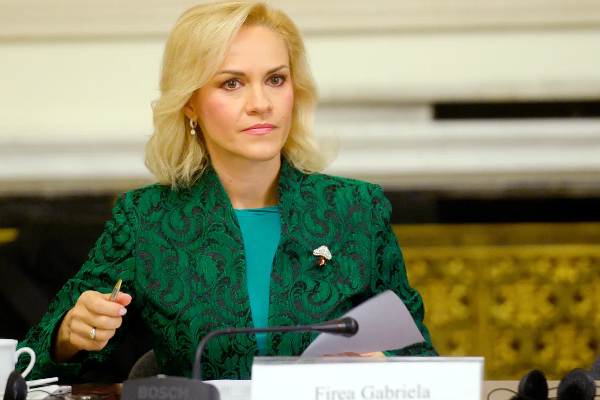 Ponta: Nu i-am aprobat demisia Gabrielei Firea
