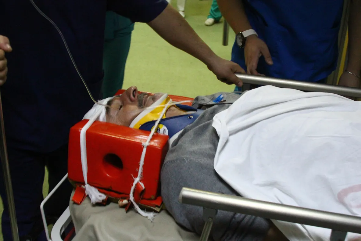 PRIMELE IMAGINI cu fotbalistul SILVIU LUNG după accidentul de maşină în care a fost implicat