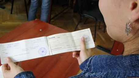 Care este valoarea alocaţiilor acordate de stat copiilor în 2014?