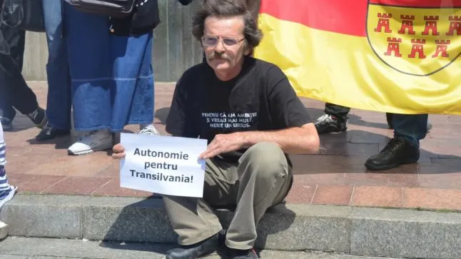 Petiţie online pentru AUTONOMIA TRANSILVANIEI: "Un guvern la Cluj, cu control politic și economic"