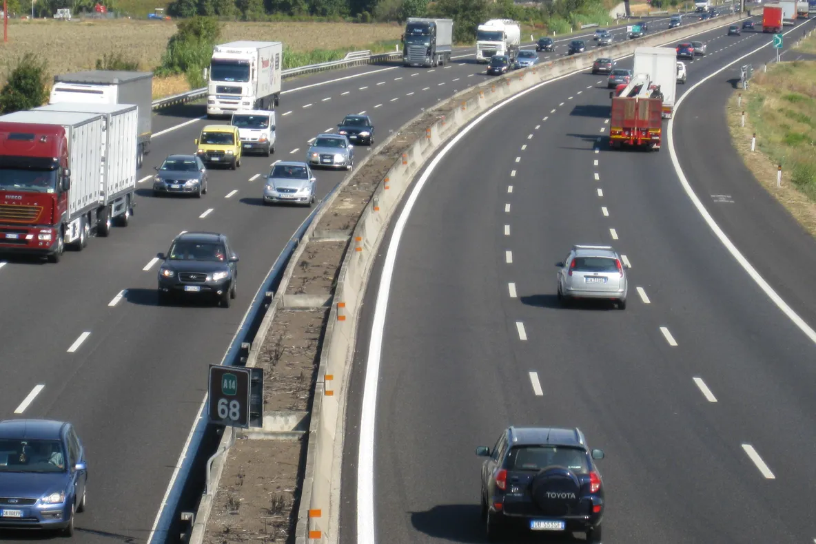 Bilanţul României în 7 ani de fonduri UE: 5,7 mld euro absorbite, nicio autostradă terminată