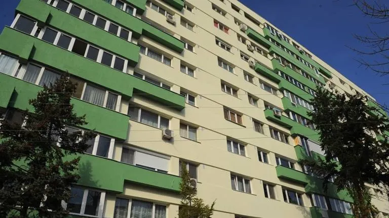 DESCOPERIRE MACABRĂ într-un apartament din Drobeta Turnu Severin