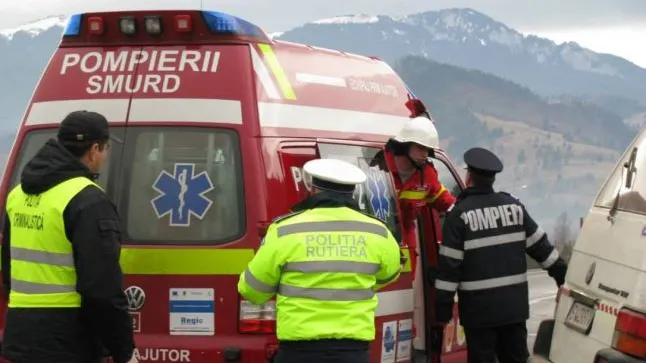 Imagini cumplite de la locul accidentului din Cîmpulung Moldovenesc cu doi morți și patru răniți