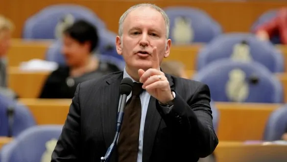 Ministrul olandez de Externe, la Bucureşti. Se întâlneşte cu Ponta şi Corlăţean