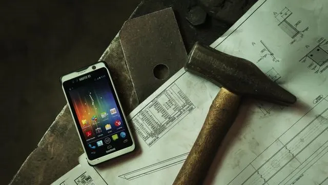NAUTIZ X1, cel mai rezistent smartphone din lume
