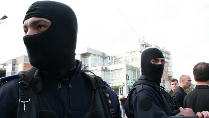 Grupare infracțională din Strehaia, destructurată. A prejudiciat statul cu peste 300.000 de dolari