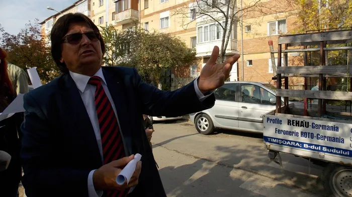 Primarul Timişoarei, nemulţumit de numele străzilor. Vrea un DICŢIONAR EXPLICATIV 