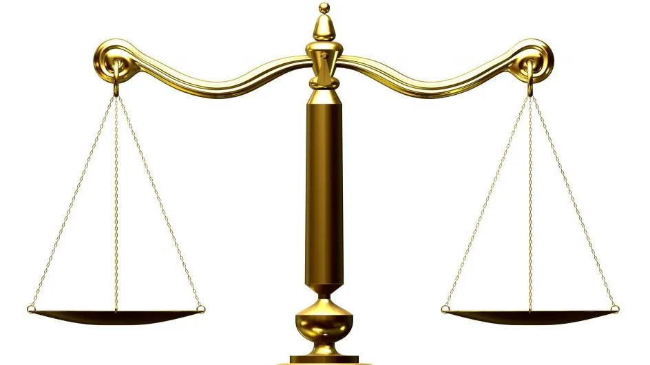 Ministerul Justiţiei laudă codurile, dar nu clarifică problema interceptărilor