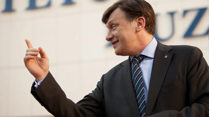 EUROPARLAMENTARE 2014. Antonescu, despre ALIANŢA USD: Nu e o surpriză