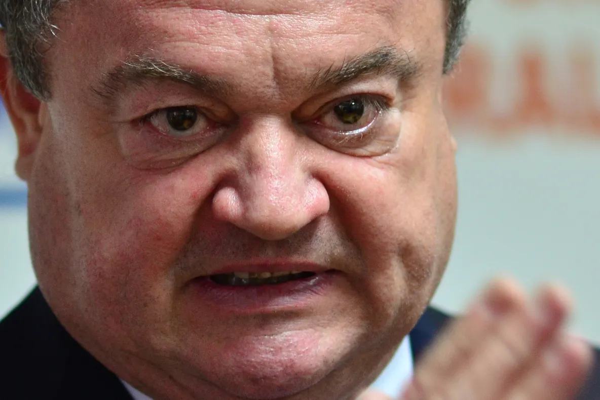 Blaga: Nu cred că se rupe USL, nu pleacă câinele de la măcelărie