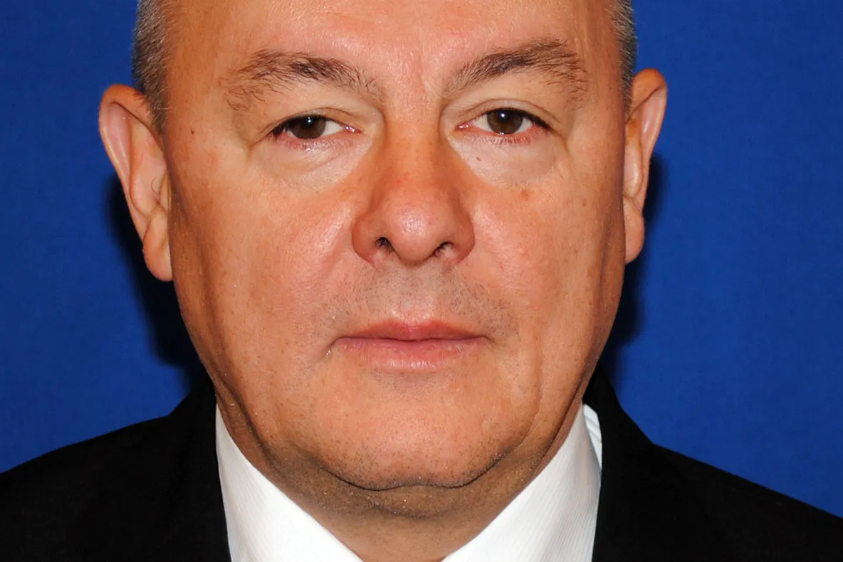 Deputatul Marin Anton demisionează din PNL şi se va înscrie în Partidul Mişcarea Populară