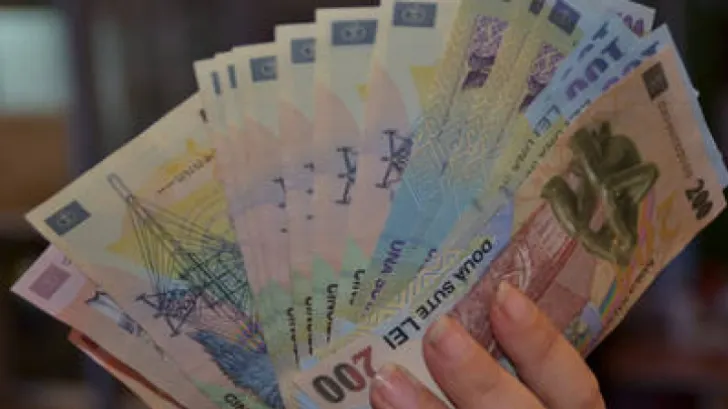 PONTA: Ordonanţa salariilor din ASF a fost evident eludată, Guvernul nu a luat în calcul şi premiile