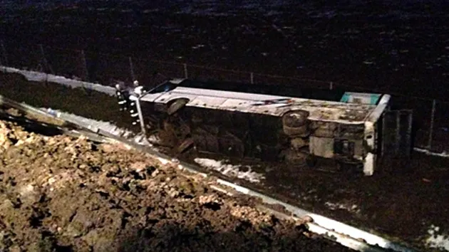 ACCIDENT GRAV cu un AUTOCAR ROMÂNESC ÎN UNGARIA: 22 DE RĂNIŢI 