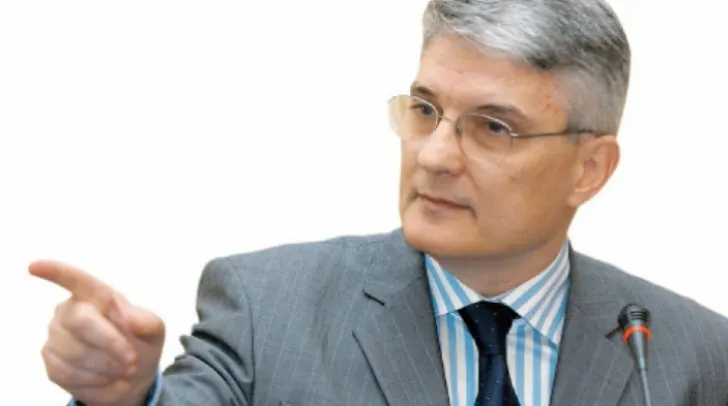 Atribuţiile lui DAN RADU RUŞANU la ASF, preluate de DANIEL DĂIANU  