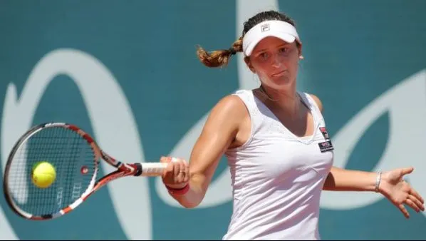 Irina Begu a fost eliminată de Johanna Larsson în primul tur la Cincinnati