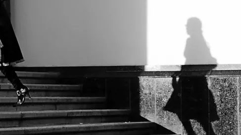 Elevă dispărută de la liceu. Conducerea şcolii încearcă să ascundă cazul