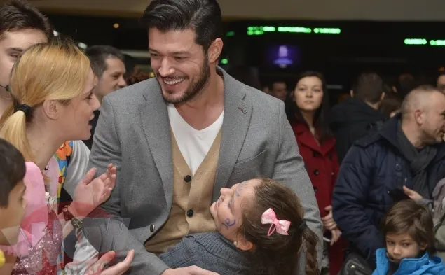 Victor Slav a dat LOVITURA VIEŢII după despărţirea de Bianca Drăguşanu