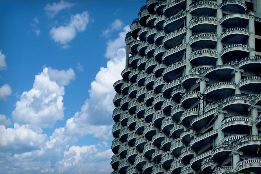 "Turnul fantomă” din Bangkok. Cum arată The Sathorn Unique - VIDEO