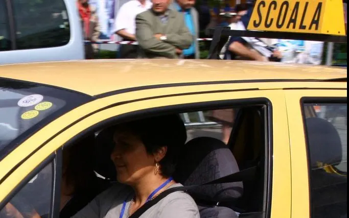 TOPUL judeţelor în care românii PICĂ la examenul auto