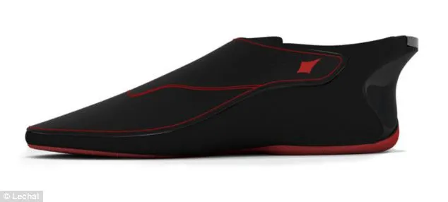 PANTOFII cu GPS, care îţi spun pe unde să mergi. Cum FUNCŢIONEAZĂ